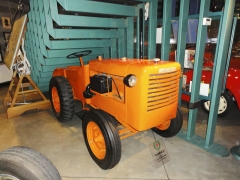 Carioca, první traktor s čtyřválcovým motorem (1946)