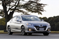 Honda Accord i-MMD Plug-In s externím dobíjením