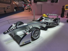 Spark-Renault SRT 01E při premiéře na IAA 2013 ve Frankfurtu