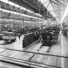 Pohled na výrobní halu ze šedesátých let