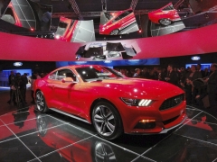 06-mustang 82894