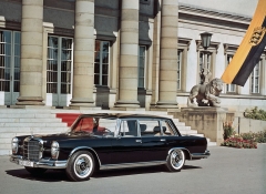 Standardní sedan slavil premiéru na IAA 1963 ve Frankfurtu