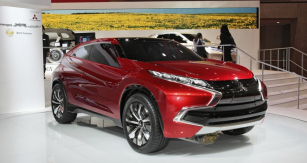 Mitsubishi Concept XR-PHEV,  sportovně laděný crossover, který naznačuje  směr vývoje ASX
