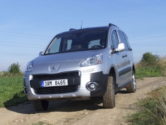 Peugeot Partner 1.6 HDI Tepee v úpravě Dangel 4x4