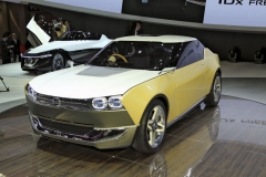 Nissan IDx Freeflow a jeho čtyřmístný interiér