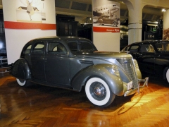 Lincoln Zephyr, jeden z prvních vozů se samonosnou karoserií (1936)