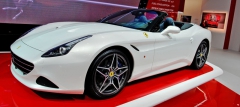 Ferrari California T s přeplňovaným osmiválcem pro snížení spotřeby (podle EU)