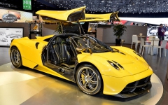 Pagani Huayra, nový typ italské značky (motor Mercedes-AMG 6.0 Bi-Turbo V12)