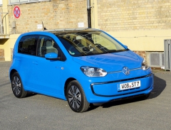 Vyzkoušeli jsme také menší elektromobil Volkswagen e-Up!