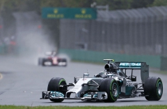 Nico Rosberg (Mercedes F1 W05), první vítěz nové hybridní éry formule 1