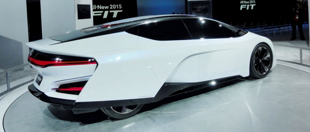 Honda FCEV Concept na autosalonu v Detroitu 2014