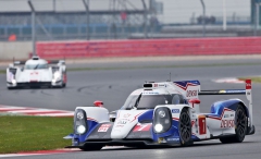 Toyota TS 040 Hybrid zvítězila při prvním startu