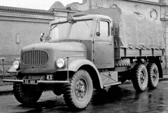 Prototyp Škoda V 4,5 (motor Tatra 108, nápravy Ford Canada)