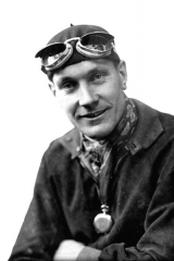 Hans Stuck – trojnásobný Mistr Evropy, dvakrát v závodech do vrchu 1930 – závodní automobily a 1932 – sportovní automobily a jednou, 1934 v závodech Grand Prix.