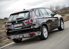 BMW X5 eDrive přijde na trh v příštím roce, zatím se zkouší