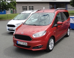 Ford Tourneo Courier, nejnovější a nejmenší ze čtyřčlenné řady Tourneo, určené především pro přepravu osob