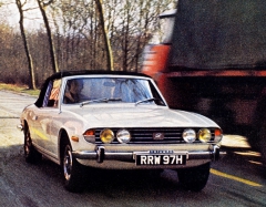 Triumph Stag, prestižní osmiválec, jehož polovina motoru posloužila vozu Saab 99 (premiéra 1970)