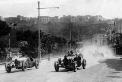 V roce 1926 jezdil za tým Alfa Romeo.