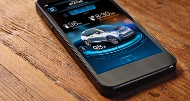 Na chytrém telefonu lze neustále sledovat mnoho vlastností automobilu a některé z nich jeho prostřednictvím dálkově ovládat