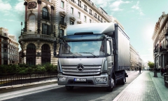 Mercedes-Benz New Atego vybavené technologií a technikou pocházející z vlajkových lodí Actros – toho nejlepšího z Stuttgartských řešení.