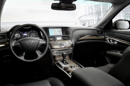 infiniti-q70-prev-8 89275