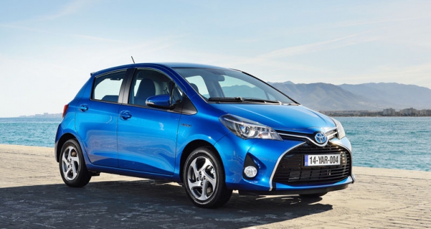 Toyota Yaris prošla pro  modelový rok 2015 výraznou modernizací včetně hybridní verze