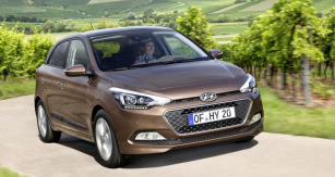 Hyundai i20 druhé generace působí vyzrálejším a vyváženějším dojmem