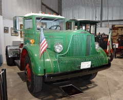 Brockway 152 W44, tahač návěsů 4x2 s motorem Continental 42BX a převodovkou Fuller 5A93 (model 1947)