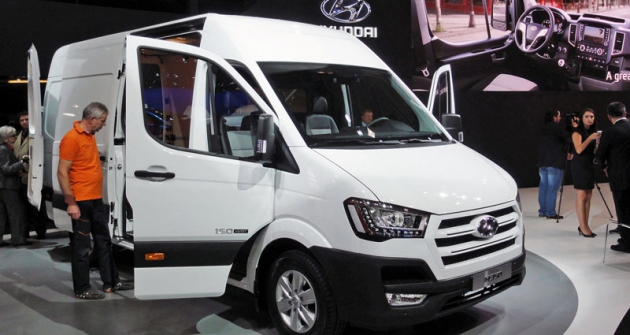 Hyundai H350 (3,5 t) byl konstruován speciálně pro potřeby evropských klientů; Panel Van slavil světovou premiéru na IAA 2014 v Hannoveru