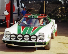 S veleúspěšným vozem Lancia Stratos HF v Silverstone (sezona 2000)