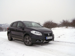 Suzuki SX4 S-Cross 1.6 VVT jsme měli jako jediné na sněhu