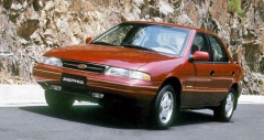 Úspěšný sedan Kia Sephia, počátek exportu do České republiky (1992 – 1997)