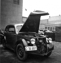 Prototyp lidového vozu Popular 995 dokončený v červnu 1937