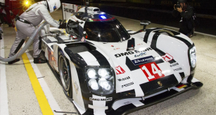 Porsche 919 Hybrid překvapil rychlostí  při debutu ve 24 h Le Mans, oba vozy však zastavily elektrické problémy