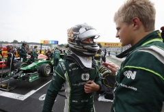 Kamui Kobayashi a Marcus Ericsson před startem na Hungaroringu
