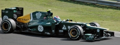 Vitalij Petrov (Caterham CT01 Renault V8) v první sezoně 2012 pod novým názvem