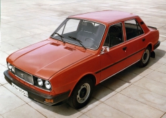 Škoda 120 GLS, prestižní model 1174 cm3, vyráběný ve Vrchlabí od srpna 1978
