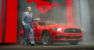 fordmustang-reveal-03 93102