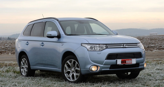 Mitsubishi Outlander PHEV je rozšířením nabídky o neobvyklý hybridní vůz kategorie SUV s externím dobíjením 