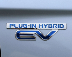 05-outlander-phev 93204