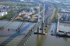 Při přejezdu spojky Dartford Crossing identifikuje čtecí kamera SPZ vozidla a vyhodnotí výši poplatku. Částku potom systém odečte z otevřeného účtu, či počká na přijetí platby dle výše uvedených podmínek.