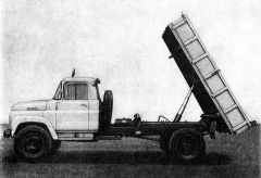 Pětitunový sklápěč SR-116A Bucegi, vyráběný od roku 1964