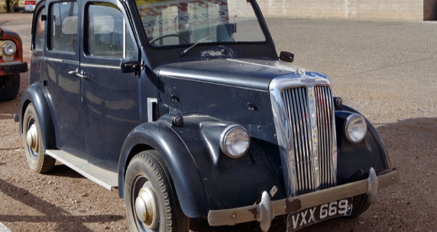 Beardmore Mk VII, londýnské taxi padesátých a šedesátých let, za mořem v Kalifornii 