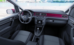Interiér vozů VW Caddy je přepracovaný, pod kapotou jsou zcela nové motory.