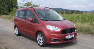 Ford Courier Tourneo 1.0 Titanum