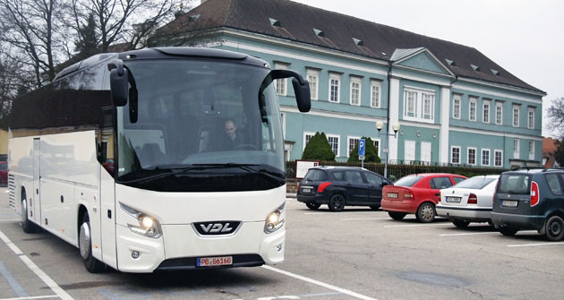 Test autobusu VDL probíhal v Dačicích, kde je české zastoupení společnosti VDL Test autobusu VDL probíhal v Dačicích, kde je české zastoupení společnosti VDL