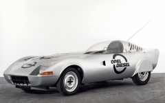 Opel GT Diesel už v roce 1972 překonal 18 rekordů se čtyřválcem 2,1 litru (mj. Marie-Claude Beaumontová zajela letmý kilometr průměrem 197,498 km/h v Dudenhofenu)