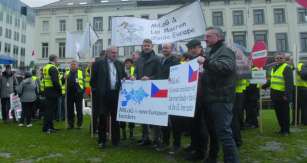 I přes nepřízeň počasí se vyplatilo v Bruselu vydržet. Diskuze byla nastartována.