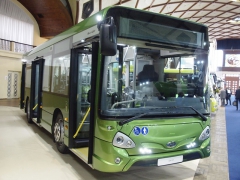 GX 137 se třemi dveřmi na loňské výstavě Czech Bus