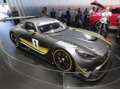 Mercedes-AMG GT3, světová premiéra závodního vozu pro soukromé týmy